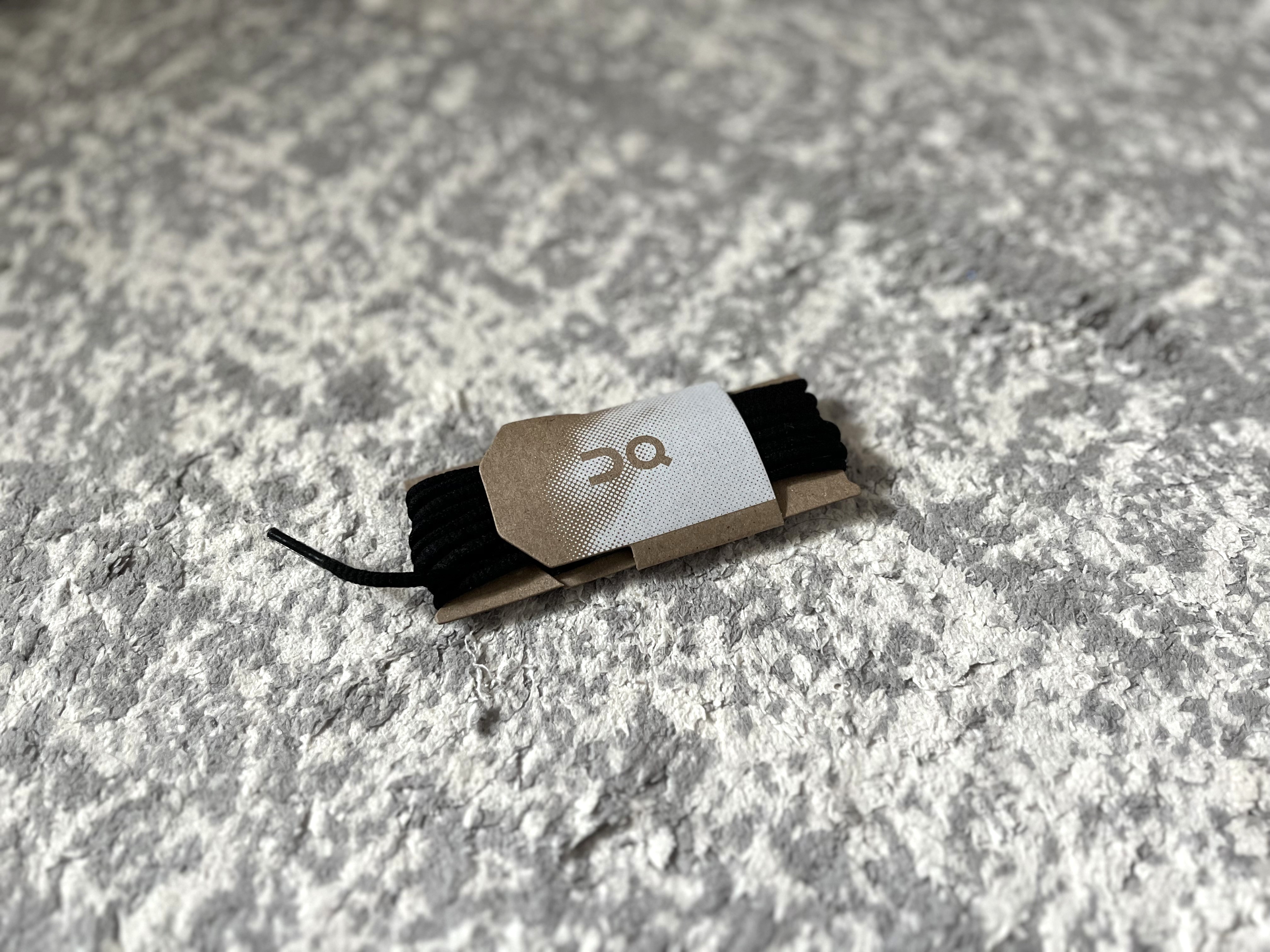 通常の靴紐も付属