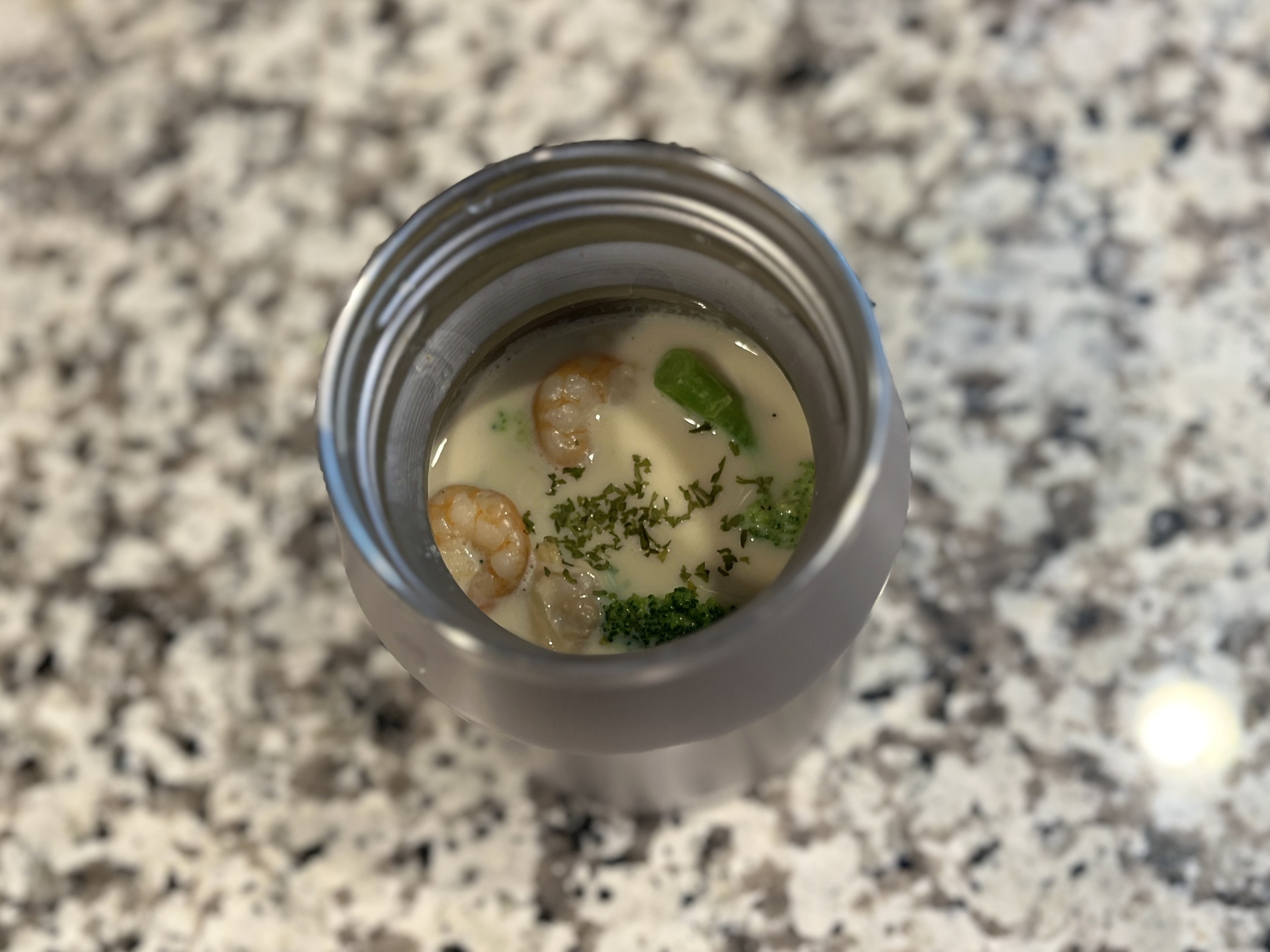 ⑤スープを入れて完成